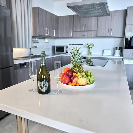 Olymp Luxury D - A Seaside Haven Of Elegance *