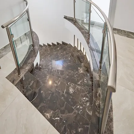 Olymp Luxury D - A Seaside Haven Of Elegance *