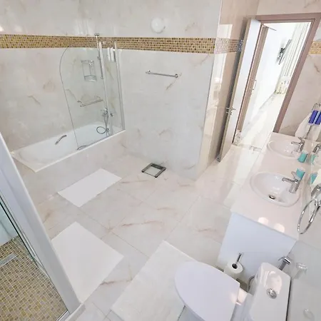Olymp Luxury D - A Seaside Haven Of Elegance Appartamento